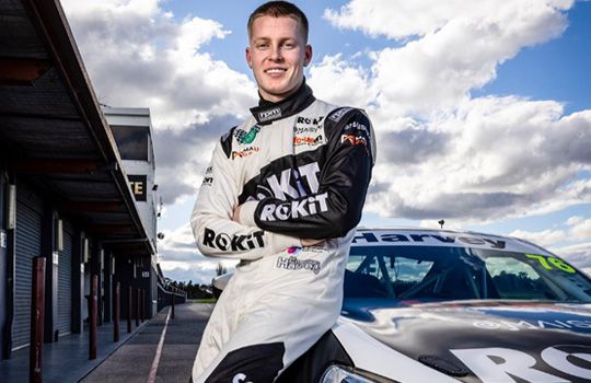  Australian racing driver Emerson Harvey joins ROKiT