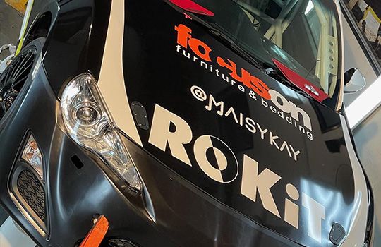  Australian racing driver Emerson Harvey joins ROKiT